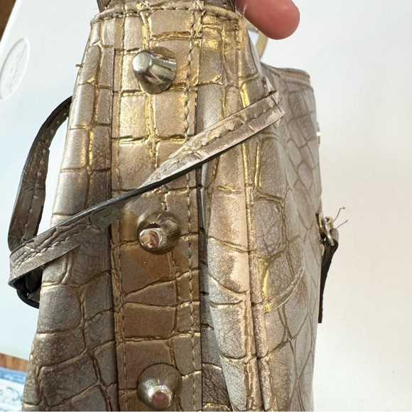 Vintage GUESS Y2K Gold Croc-Embossed Shoulder Bag - Picture 9 of 13